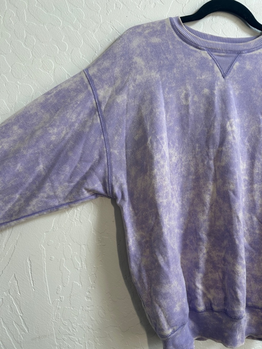 Lavender Super soft Tie-Dye Crewneck Sweatshirt - Picture 4 of 4